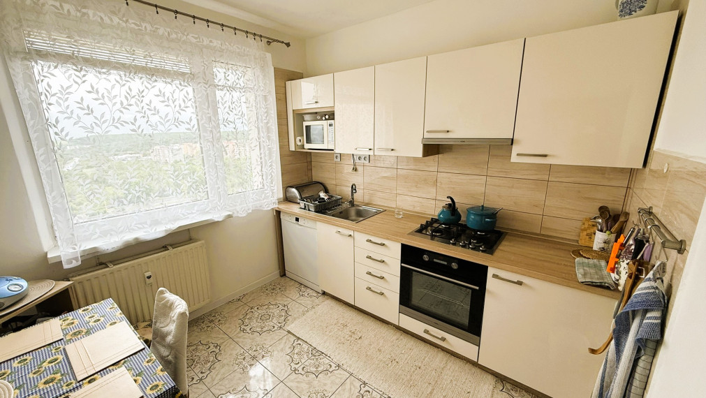 Na predaj 3-izbový byt s loggiou na KVP, ulica Wuppertálska.