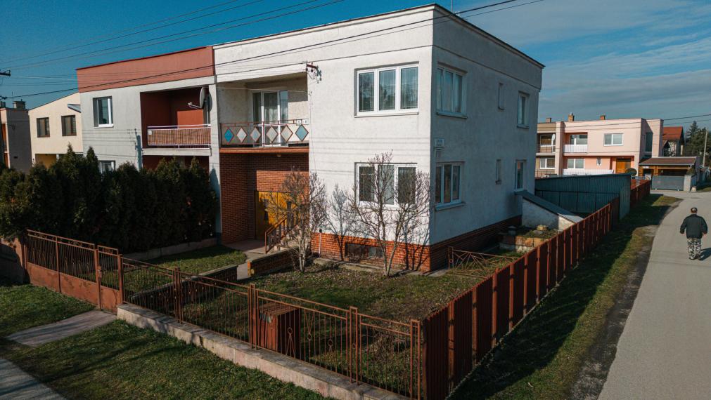 5 izbový, dvojpodlažný RD-VALALIKY, pozemok 550m2