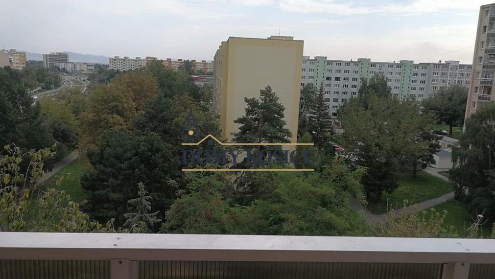 1 izbový byt Košice - Západ, Nešporova, pôvodný stav, loggia