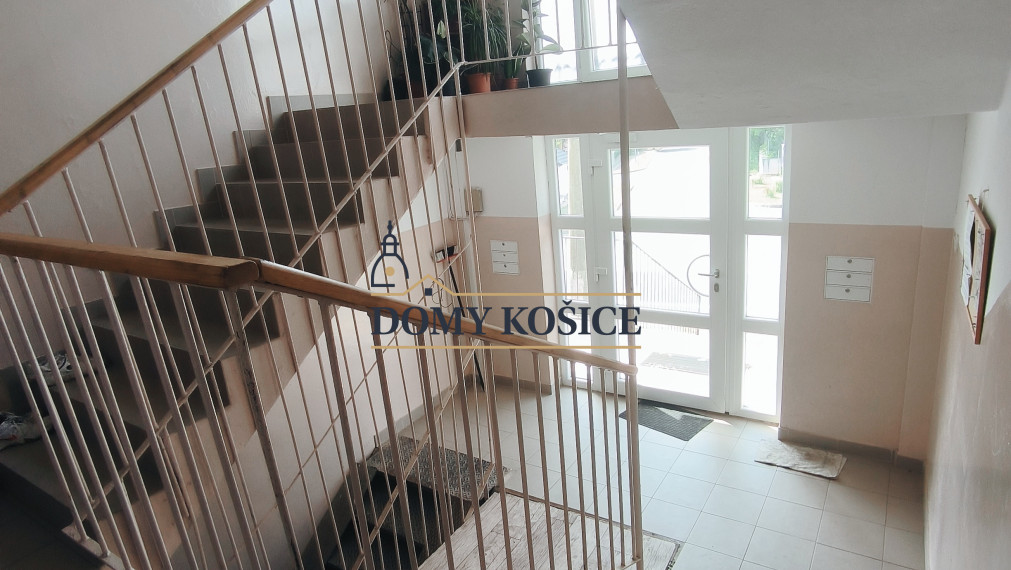 ZNÍŽENÁ CENA! Ponúkame na predaj 2 izbový byt v Senici časť Kunov