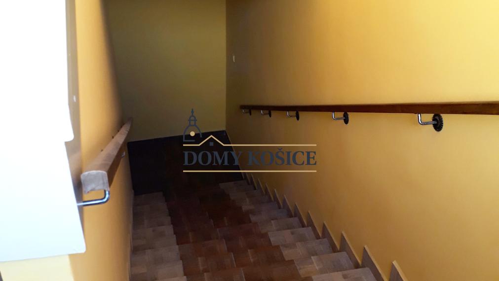 Prenájom obchodných priestorov - gastro priestorov - Prešov