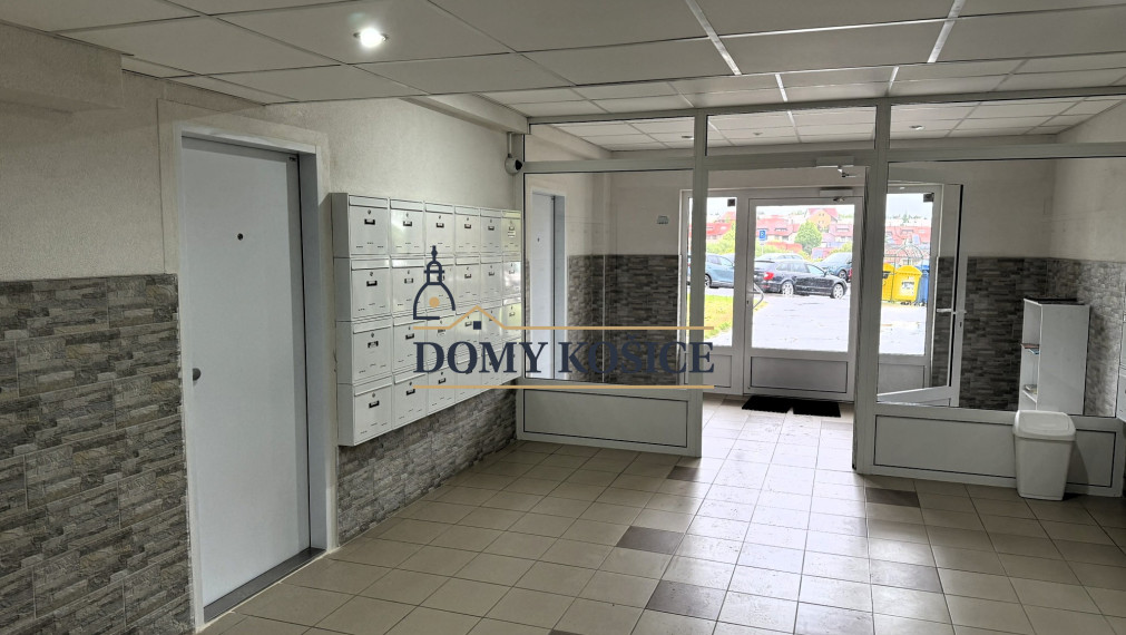 Na predaj 3-izbový byt s loggiou na KVP, ulica Wuppertálska.