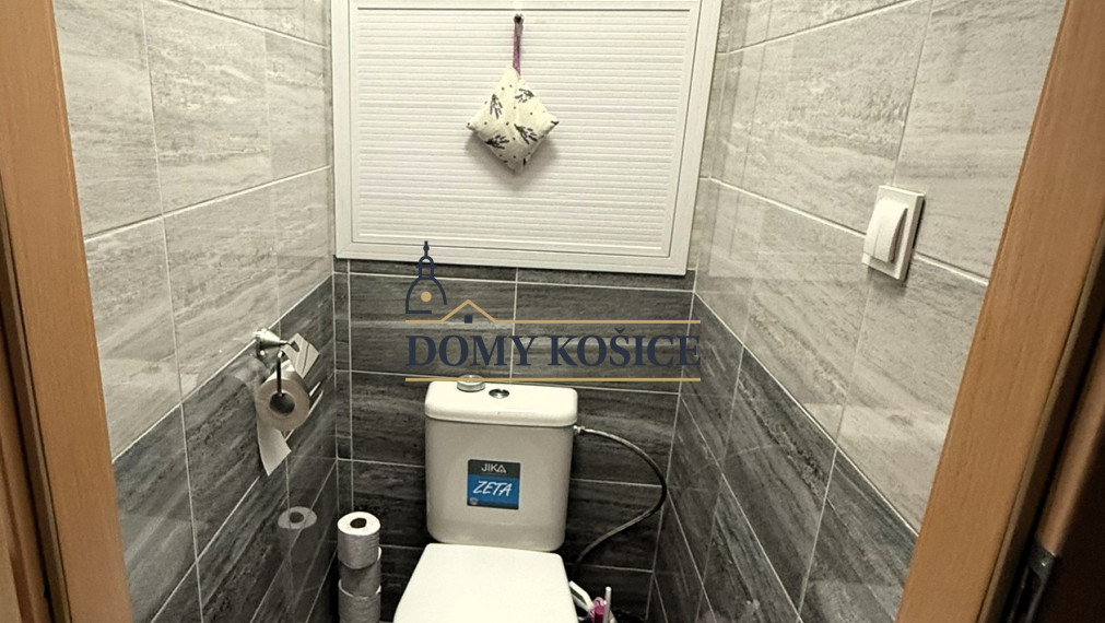 Na predaj 3-izbový byt s loggiou na KVP, ulica Wuppertálska.