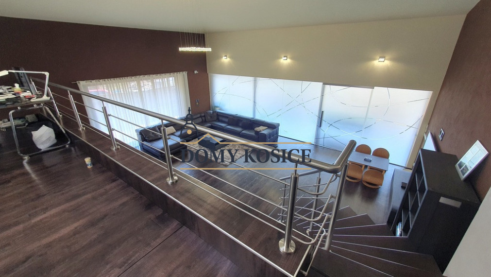 PREDAJ: luxusný 6 izbový dom 400 m2 novostavba 2018 Čenčice