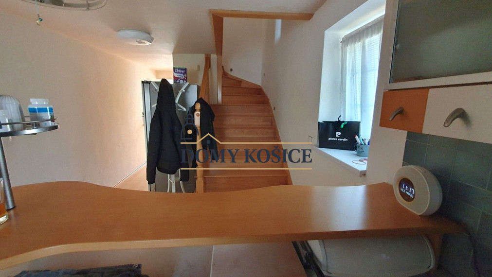 PREDAJ: luxusný 6 izbový dom 400 m2 novostavba 2018 Čenčice