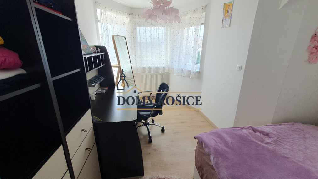 PREDAJ: luxusný 6 izbový dom 400 m2 novostavba 2018 Čenčice