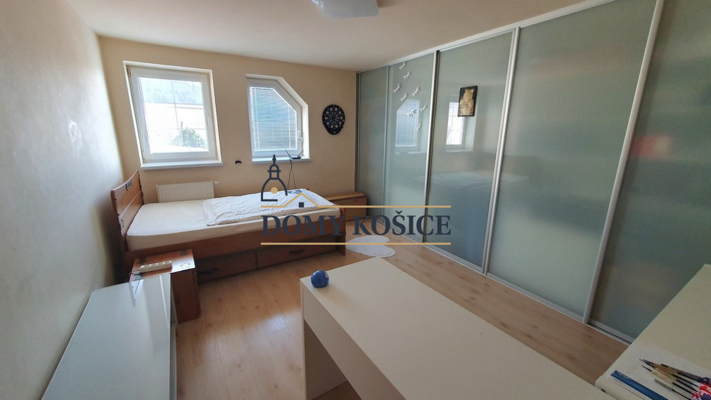 PREDAJ: luxusný 6 izbový dom 400 m2 novostavba 2018 Čenčice