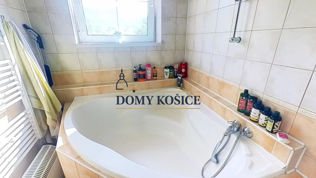 Na predaj 3-izbový rodinný dom, Slanská Huta