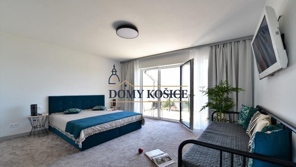 Na prenájom moderne zariadený 3 izbový, dvojpodlažný apartmán na Zemplínskej Šírave