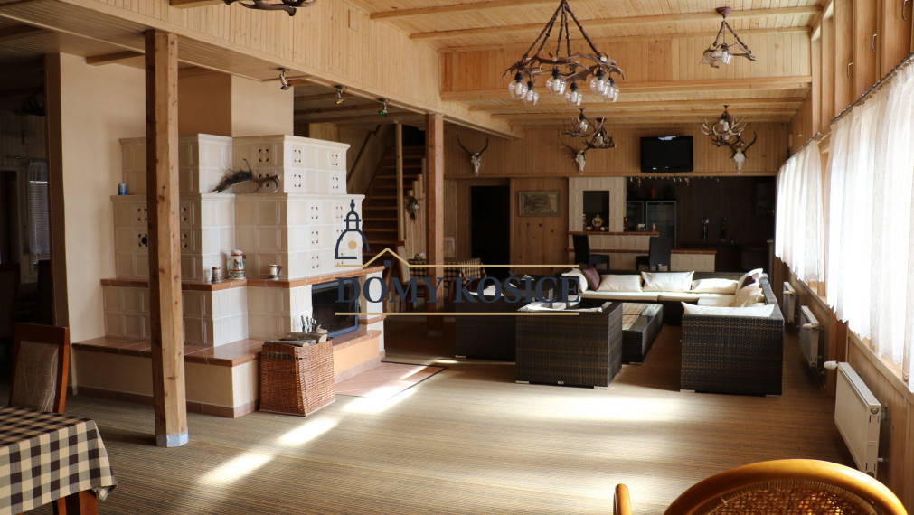 Luxusná chata - rekreačný objekt  - chránené územie