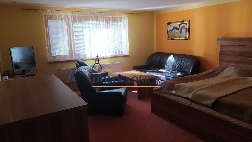 Luxusná chata - rekreačný objekt  - chránené územie