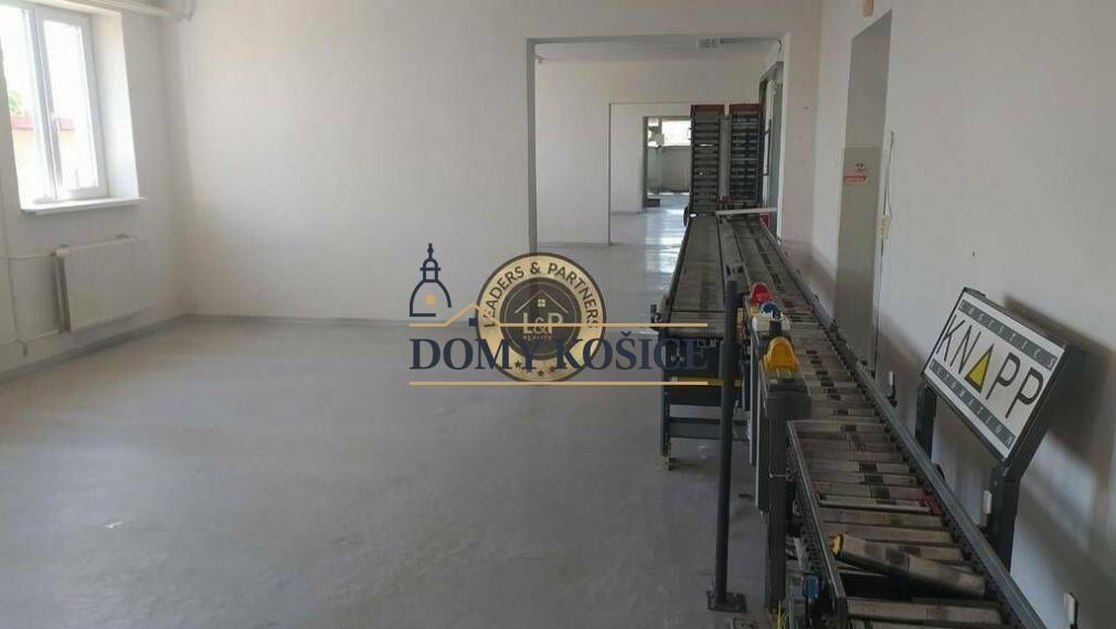 Na predaj logisticko priemyselný areál  / sklad Prešov - Malý Šariš