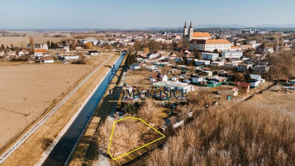 Na predaj stavebný pozemok v obci Šaštín - Stráže