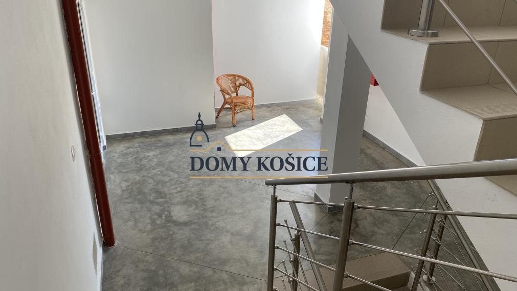 NA PREDAJ-3-izbový HOLOBYT na kľúč-príležitosť pre Airbnb