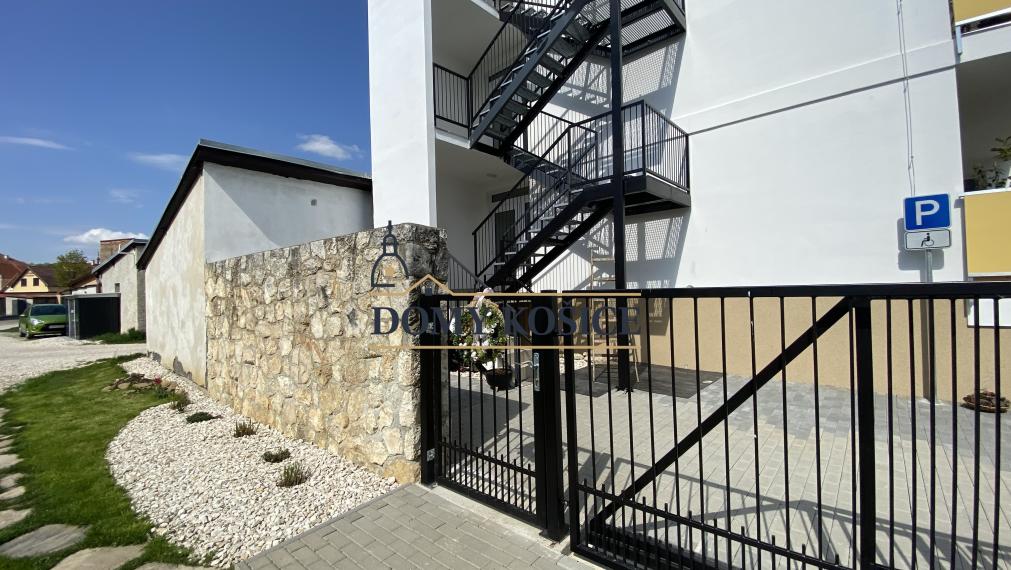 NA PREDAJ-3-izbový HOLOBYT na kľúč-príležitosť pre Airbnb