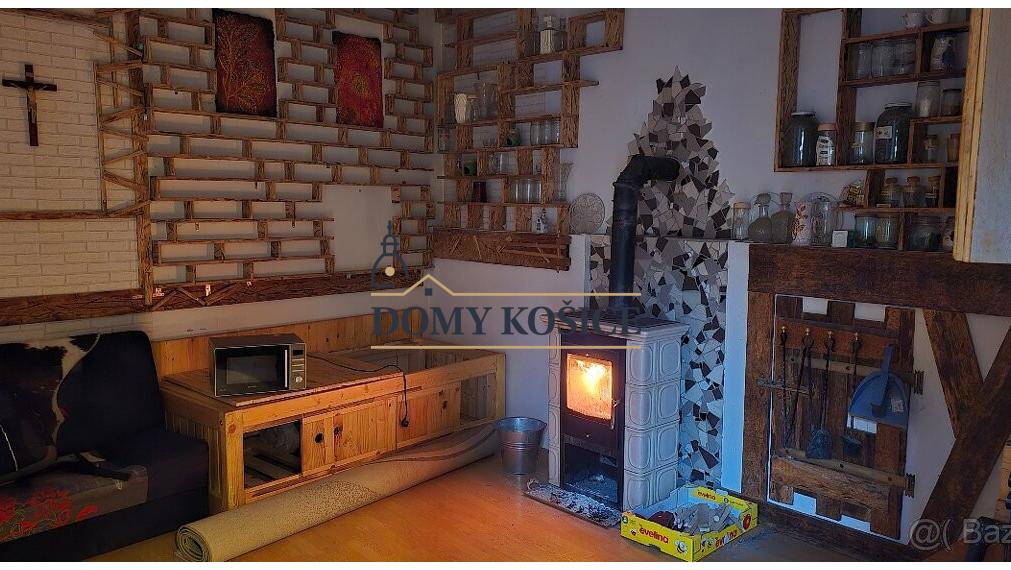 Lukratívna budova s  pozemkom v centre na PREDAJ!!!