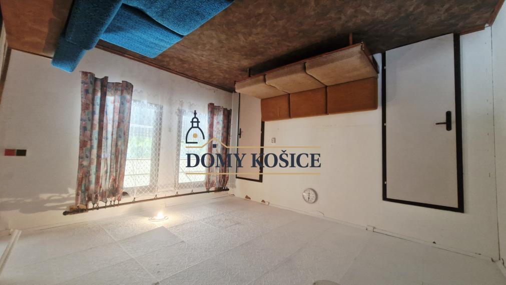 Na predaj chata na Zemplínskej Šírave, Prímestská oblasť