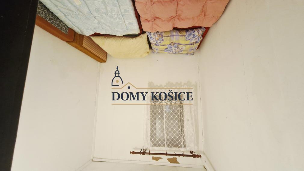 Na predaj chata na Zemplínskej Šírave, Prímestská oblasť