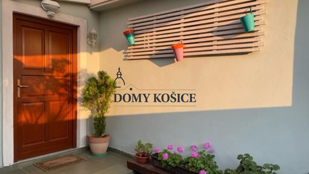 Priestranný viacgeneračný rodinný dom Košice-Košická Nová Ves.