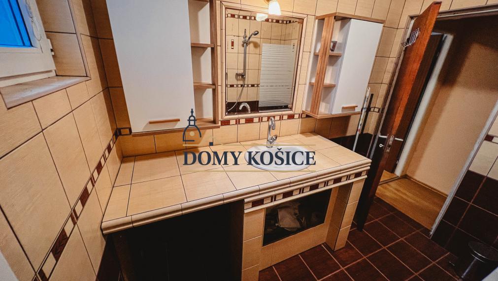 Priestranný viacgeneračný rodinný dom Košice-Košická Nová Ves.