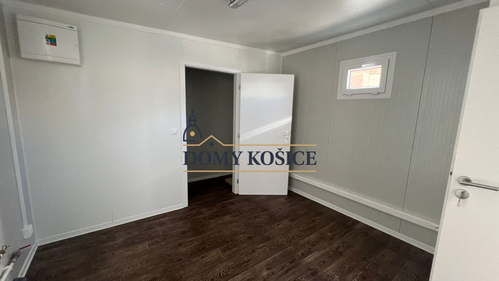 NA PREDAJ Obchodný priestor v centre Prešova