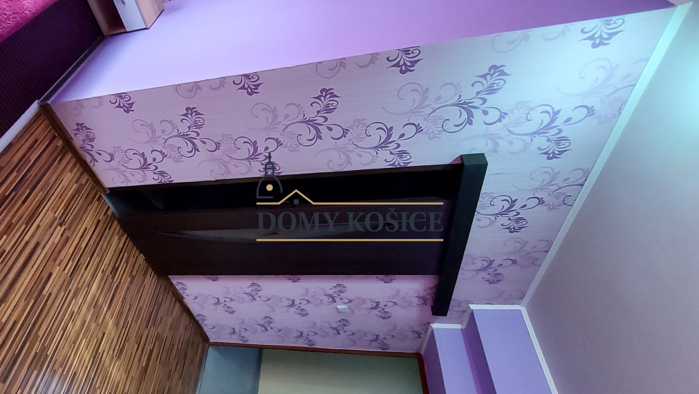 Zaujímavá podnikateľská príležitosť. Exkluzívne  na predaj Hotel KORZO v Sečovciach .