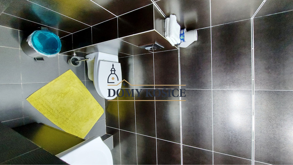 Zaujímavá podnikateľská príležitosť. Exkluzívne  na predaj Hotel KORZO v Sečovciach .