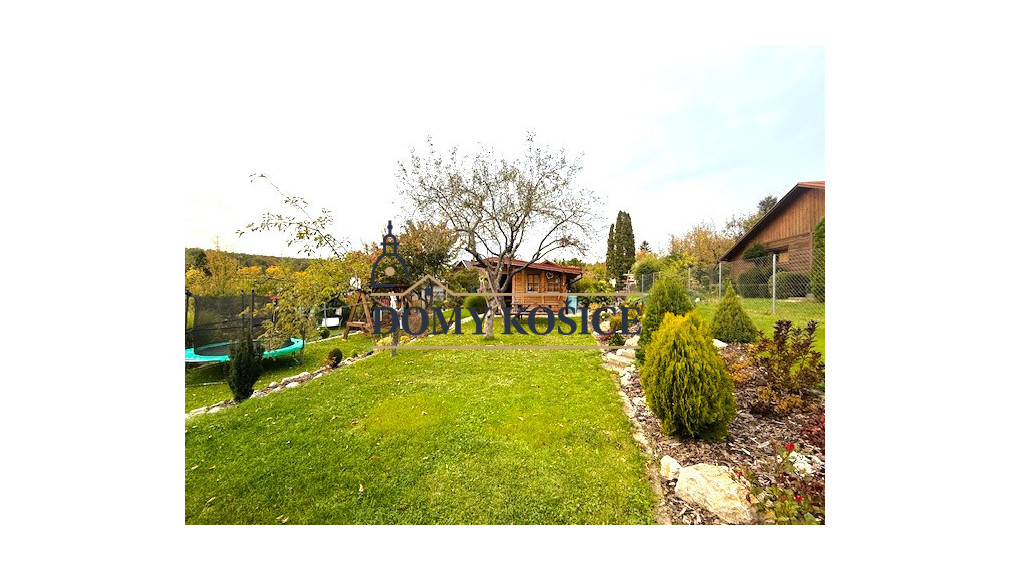 Na predaj záhrada s chatou na Terase, ulica Československého odboja.