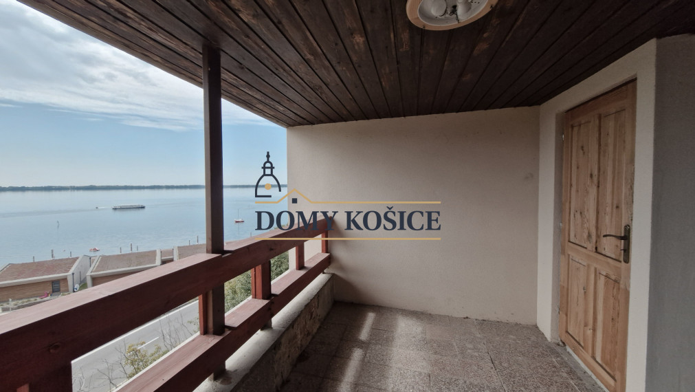 Predaj chaty pri pláži Anima. Medvedia hora, Zemplínska šírava.