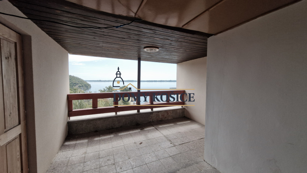 Predaj chaty pri pláži Anima. Medvedia hora, Zemplínska šírava.