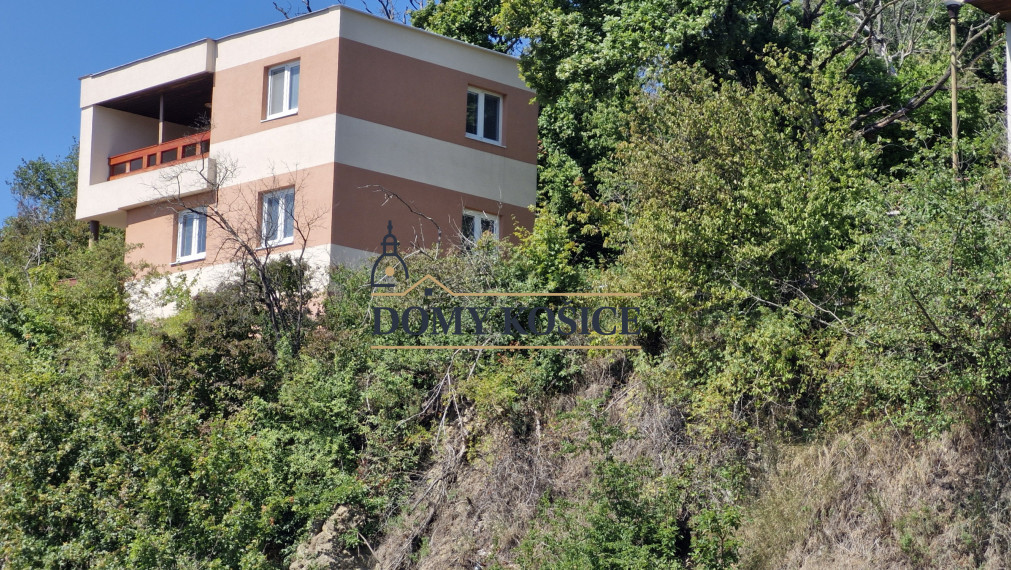 Predaj chaty pri pláži Anima. Medvedia hora, Zemplínska šírava.