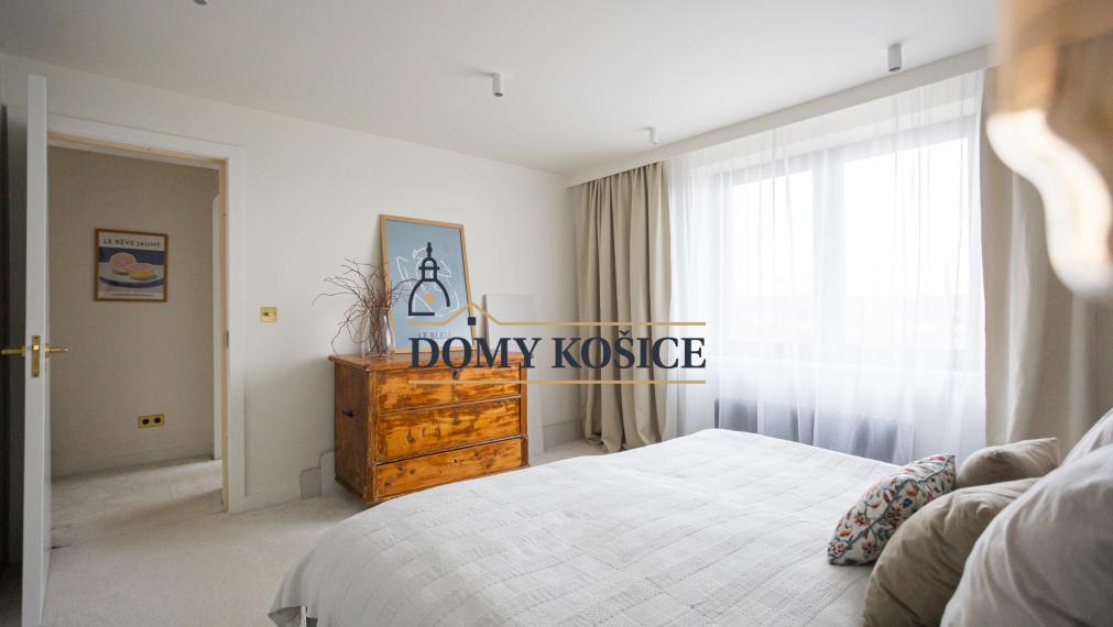 Dvojpodlažný RD-Poľov, kompletná rekonštrukcia, pozemok 586m2