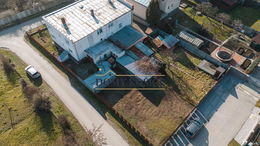 5 izbový, dvojpodlažný RD-VALALIKY, pozemok 550m2