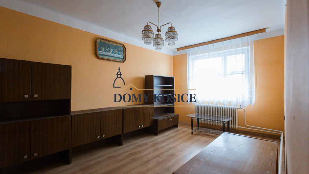 5 izbový, dvojpodlažný RD-VALALIKY, pozemok 550m2