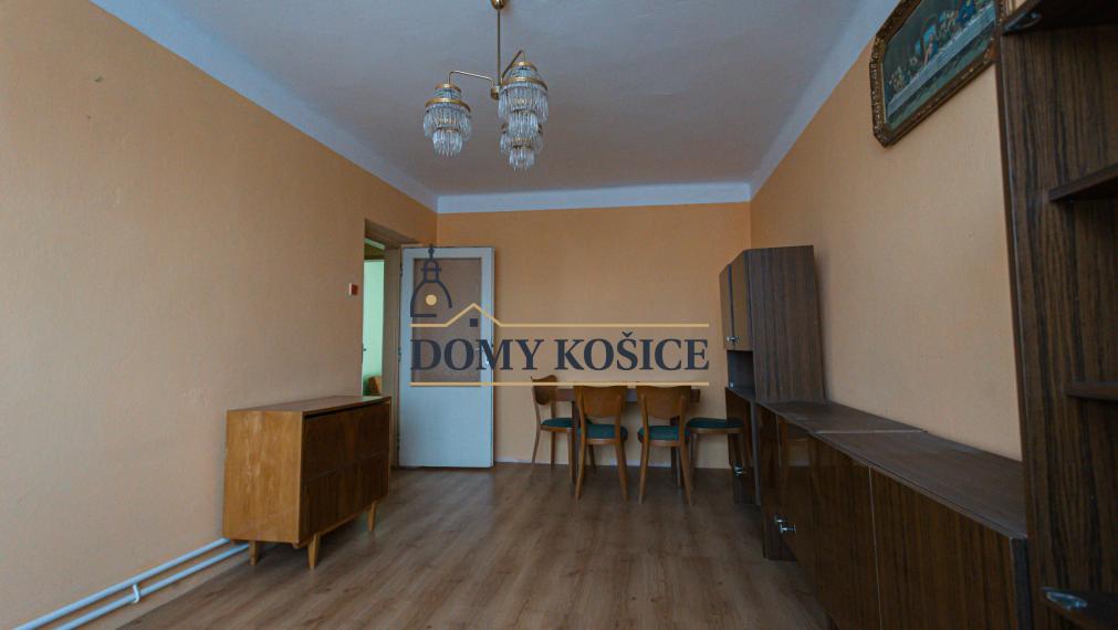 5 izbový, dvojpodlažný RD-VALALIKY, pozemok 550m2