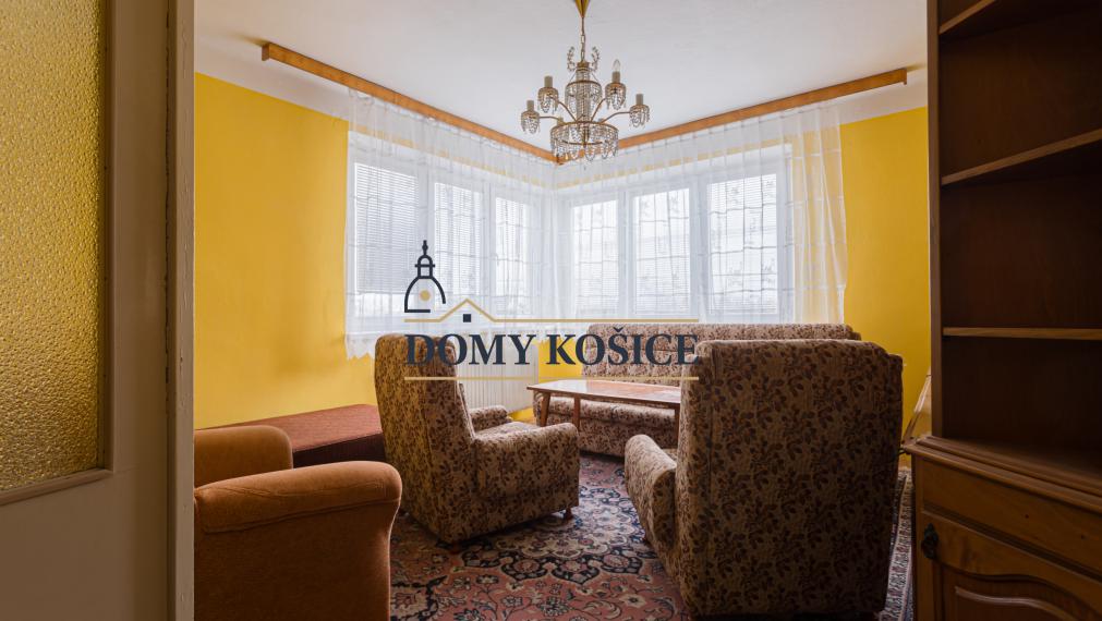 5 izbový, dvojpodlažný RD-VALALIKY, pozemok 550m2