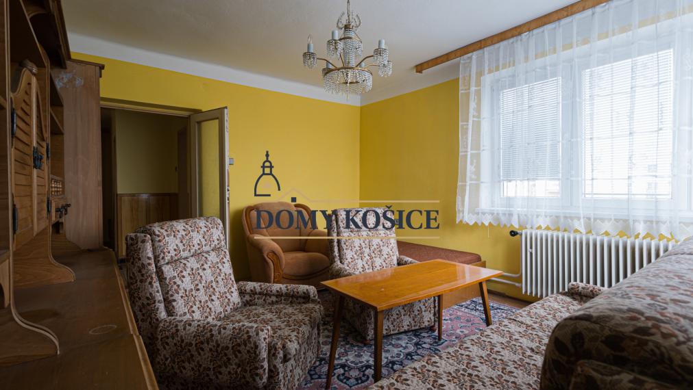 5 izbový, dvojpodlažný RD-VALALIKY, pozemok 550m2