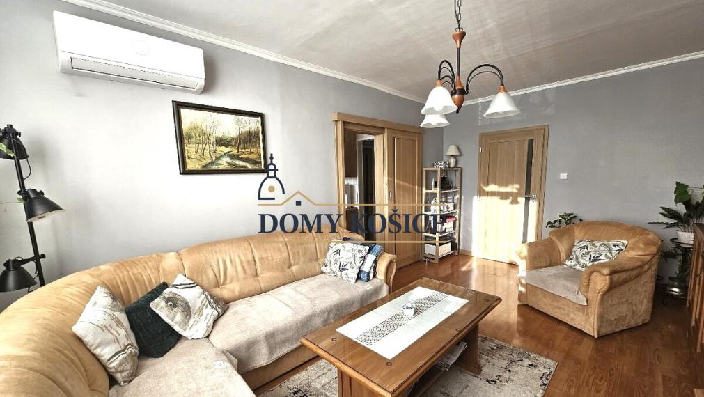 REZERVOVANÉ. Moderný rodinný byt vo vyhľadávanej lokalite – 3 izby, loggia, klimatizácia