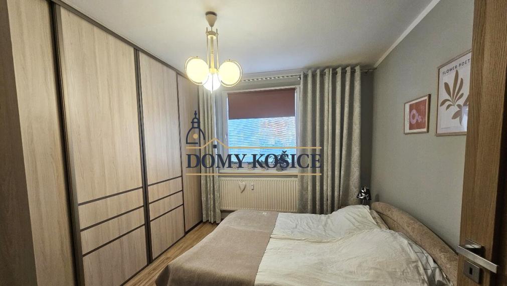 REZERVOVANÉ. Moderný rodinný byt vo vyhľadávanej lokalite – 3 izby, loggia, klimatizácia