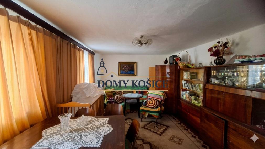 Rodinný dom vhodný na celoročné chalupárčenie s veľkým pozemkom