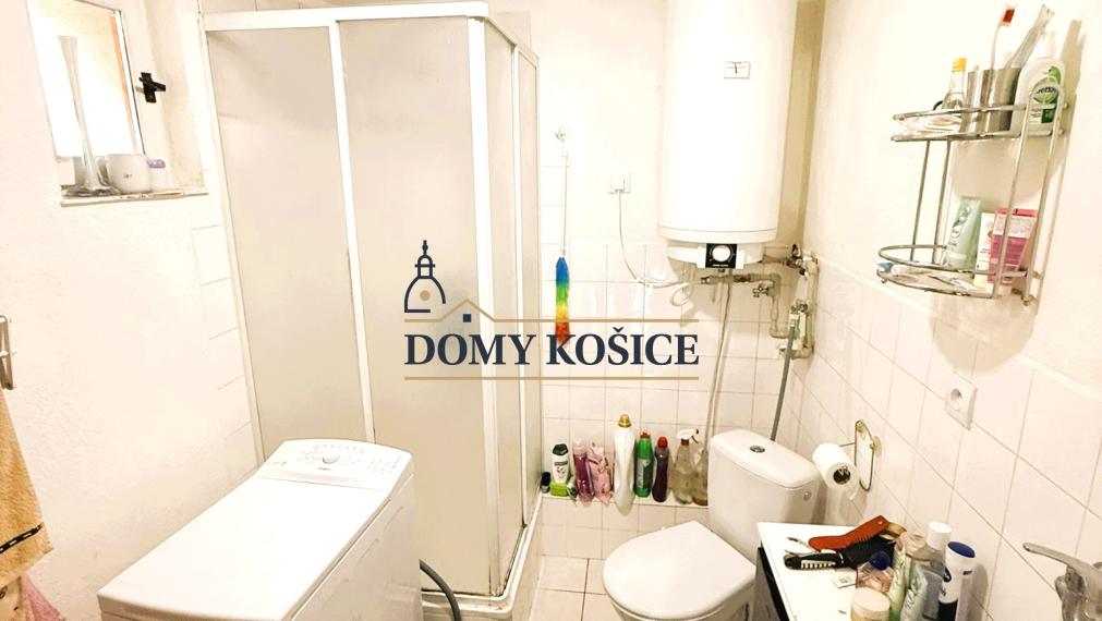 Na predaj krásna murovaná chata pri Myslave.