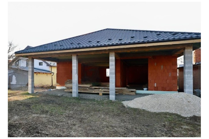 Výmena rozostavaného domu v obci  Rakovec nad Ondavou za byt v Michalovciach.