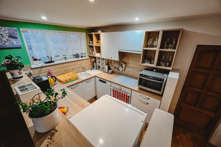 Priestranný viacgeneračný rodinný dom Košice-Košická Nová Ves.