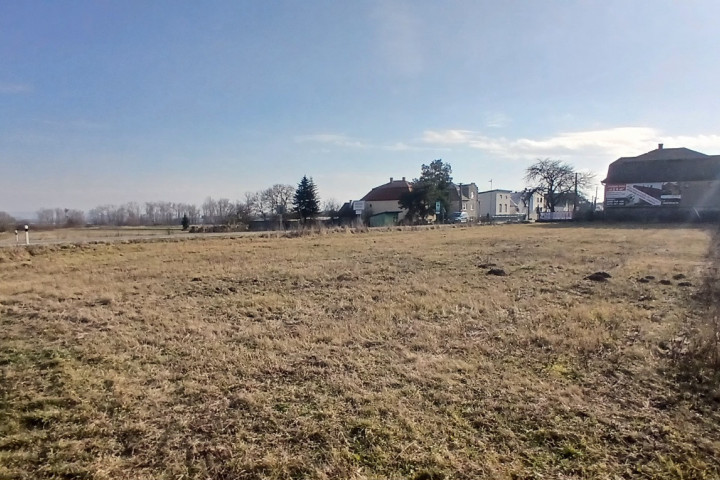 Na predaj - investičný pozemok v obci Sečovská Polianka