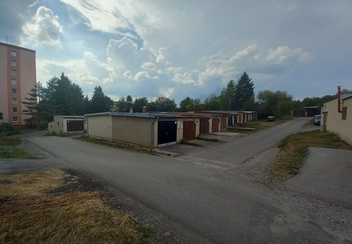 NA PREDAJ garáž ZVOLEN - ZLATÝ POTOK
