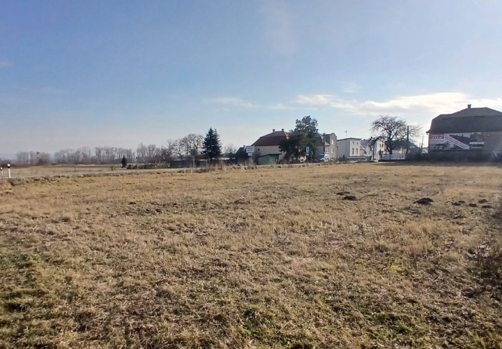 Na predaj - investičný pozemok v obci Sečovská Polianka