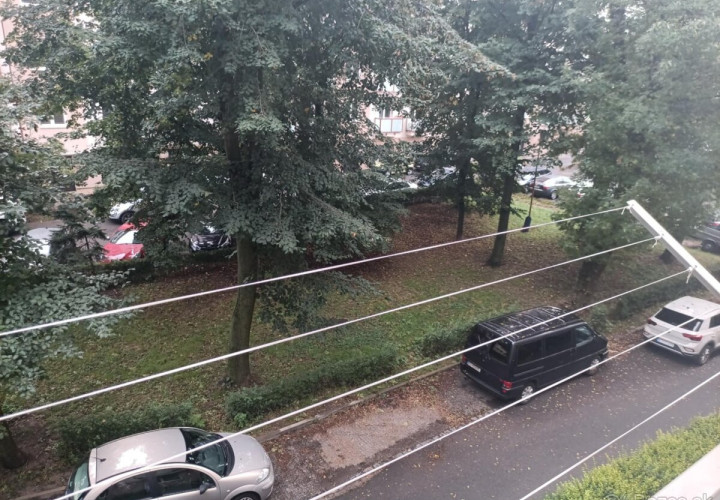 PREDAJ 2iz.byt na Hlinkovej