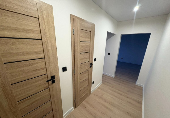 Na predaj moderný 2-izbový byt po kompletnej rekonštrukcii – výborná lokalita, Michalovce, ul. J. Murgaša